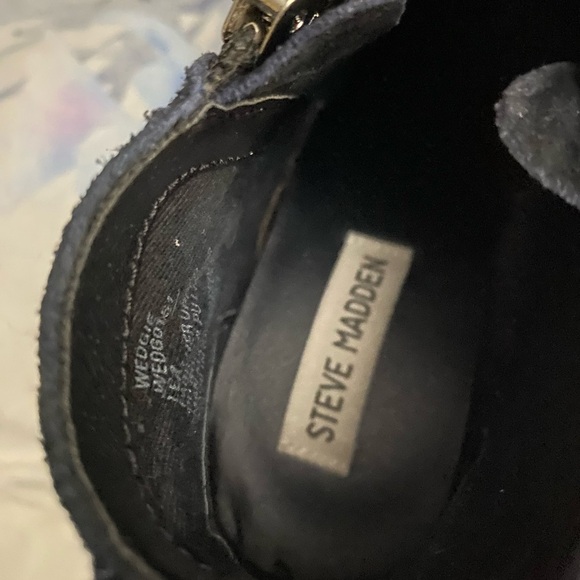 Steve Madden Black Suede Wedgies - Picture 4 of 7